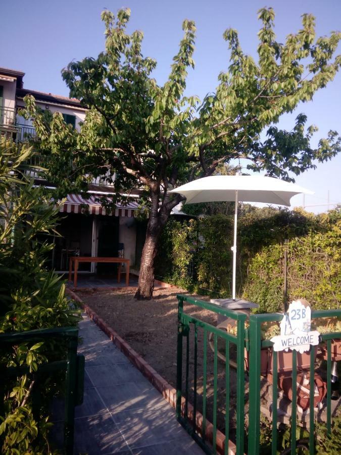 Tigullio Vacations Il Ciliegio Apartment Leivi Exterior photo